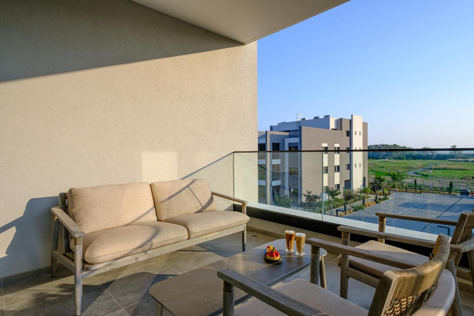 Апартаменты Sunset Gardens Лимасол Номер фото